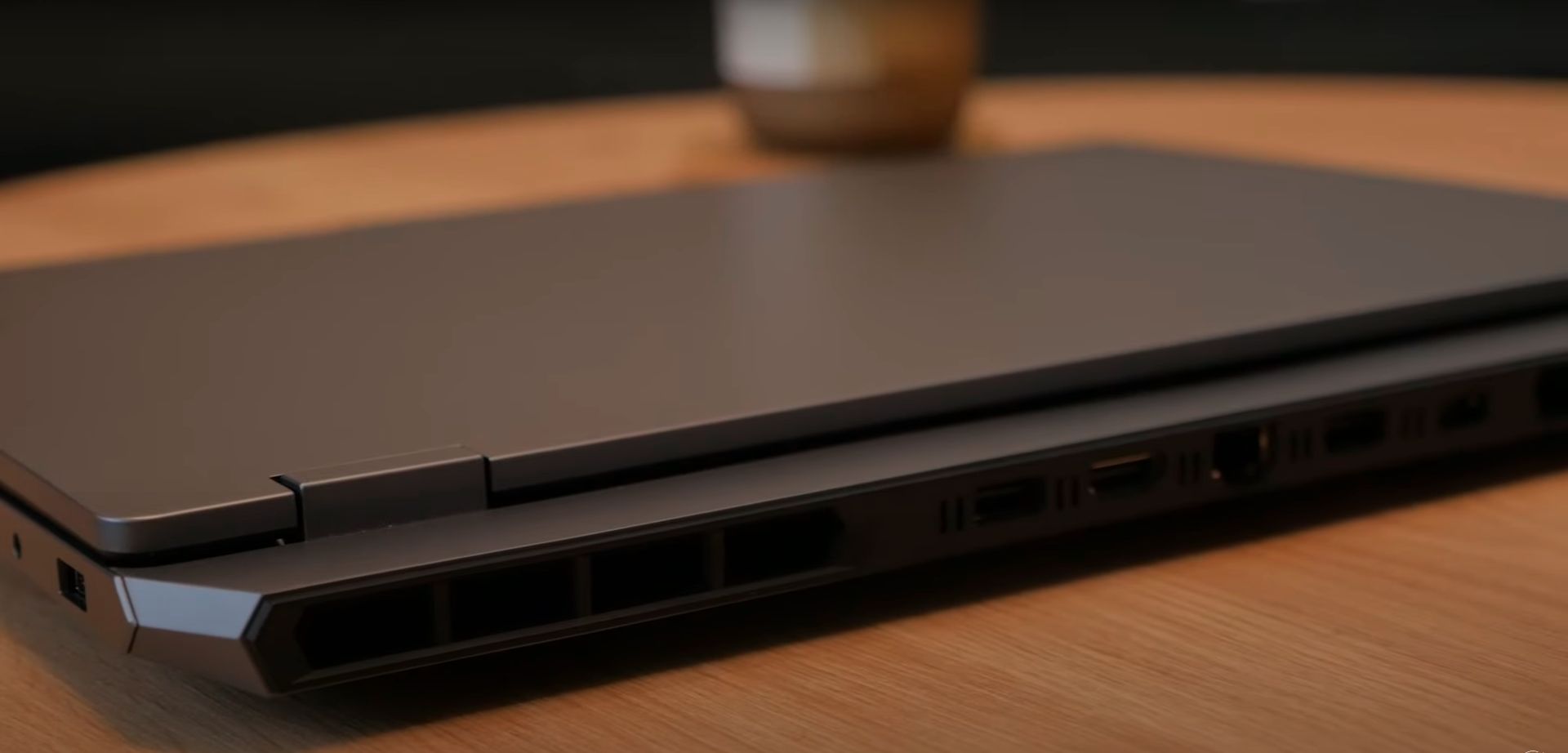 recenzija lenovo loq 15iax9i: pristupačan laptop za igrice vrhunskog izgleda
